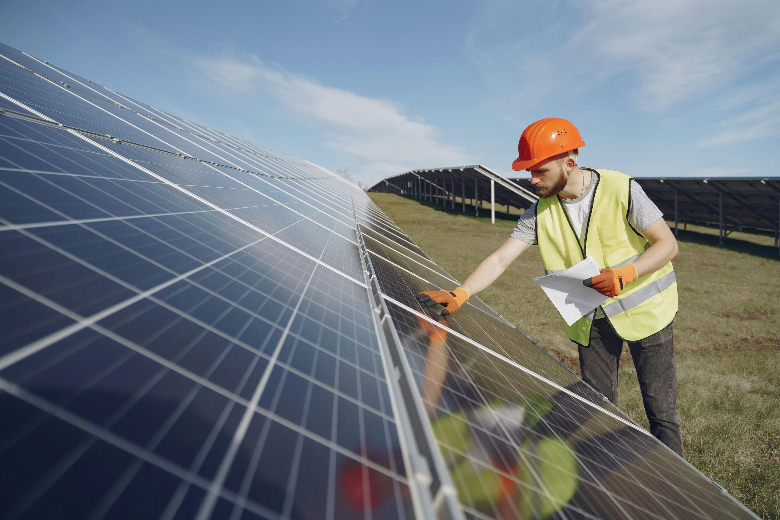 Why Haryana Industries Are Embracing Aasaar Solar for Clean Energy Solutions.